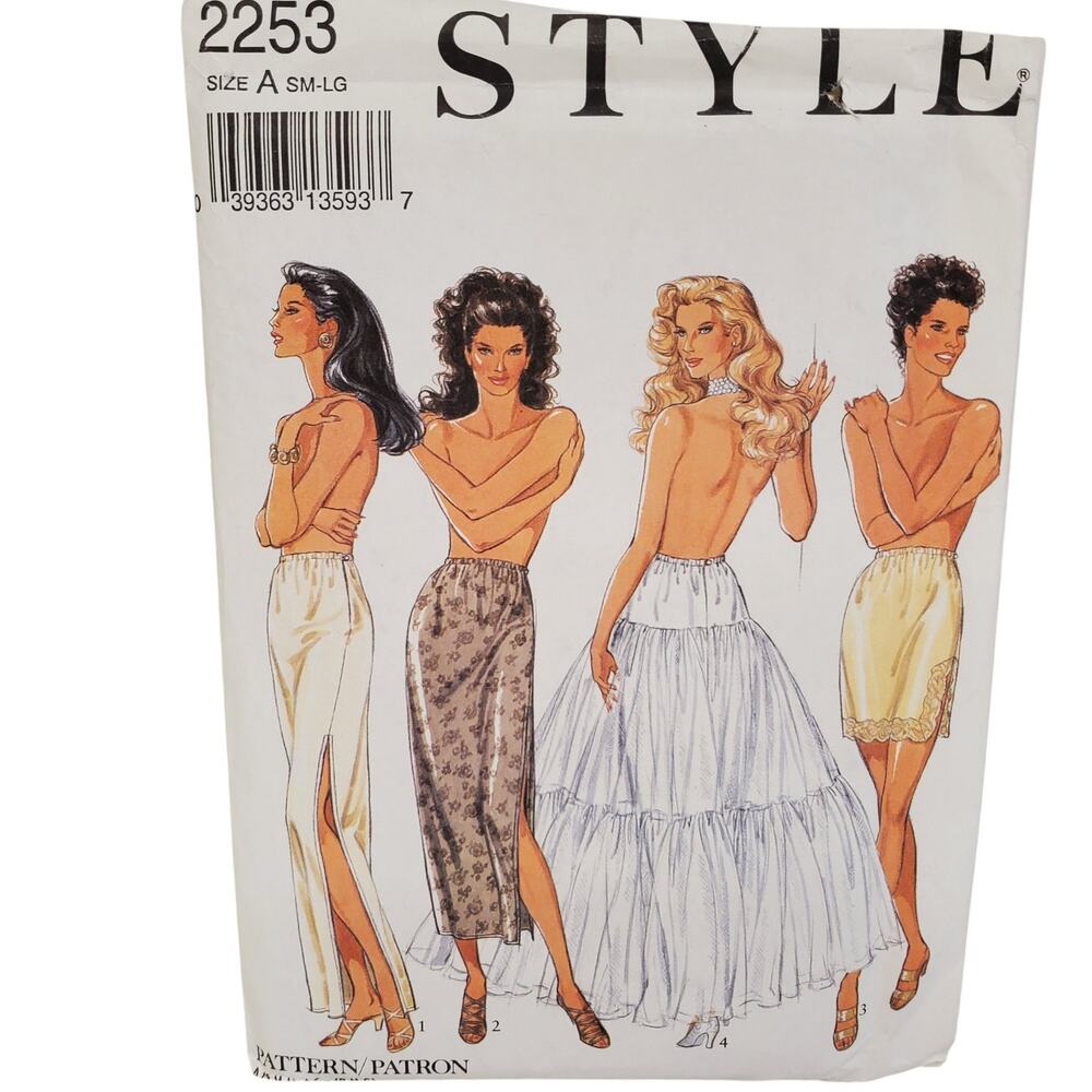 Vintage Slip Sewing Pattern UNCUT Style 2253 Size S-L 80s Lingerie